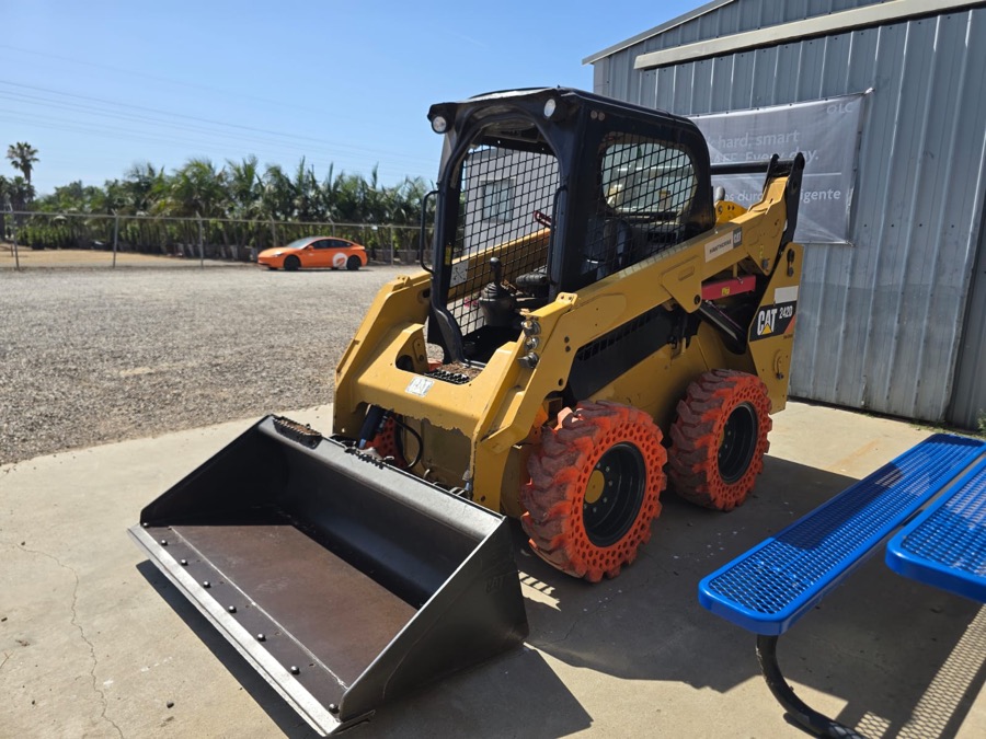 Skid steer loader